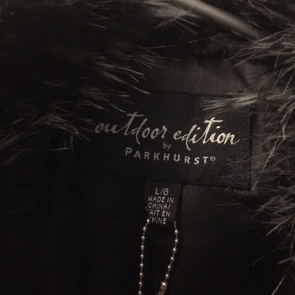 Black Vest - Picture 2 of 4